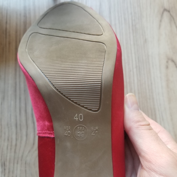 Red Satin Pumps - Picture 4 of 4